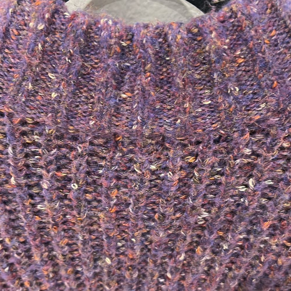 Sweater - Picture 5 of 5